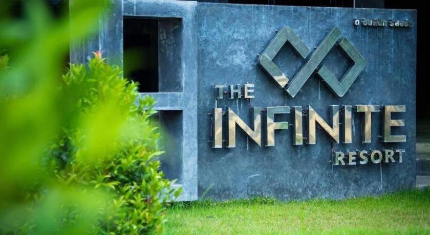 The Infinite Resort Nakhon Sawan Bagian luar foto