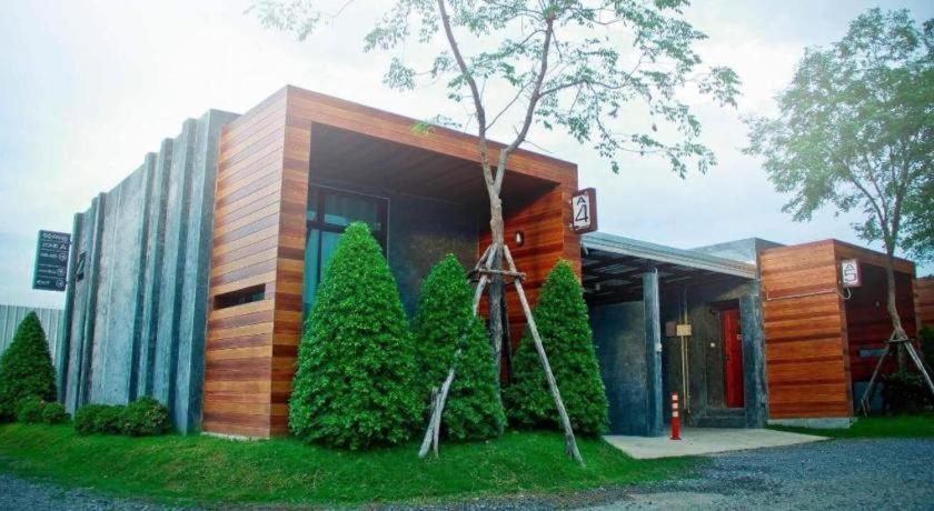 The Infinite Resort Nakhon Sawan Bagian luar foto